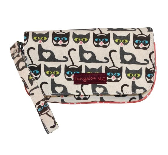 Bungalow360 Wristlet "Cat"