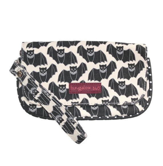 Bungalow360 Wristlet "Bat"