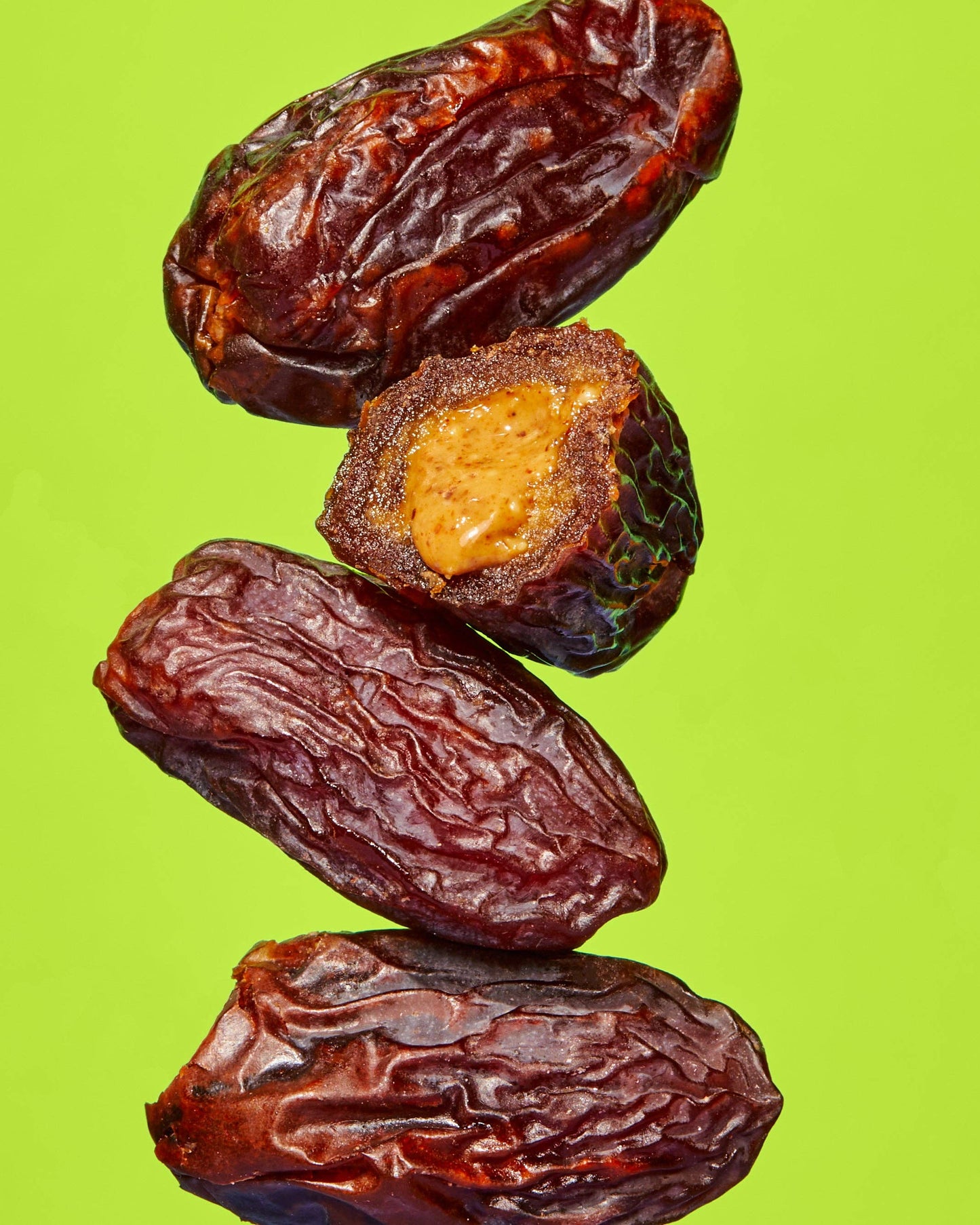realsy - Almond Butter Filled Medjool Date Snack Packs