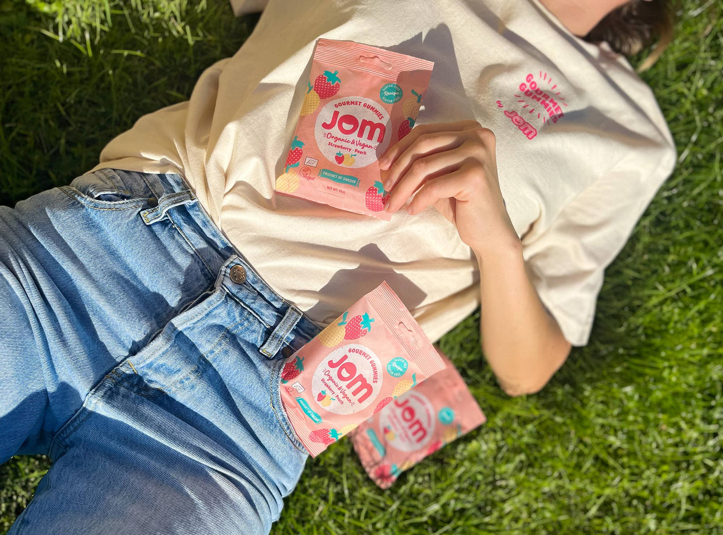 JOM - Swedish Organic and Vegan Strawberry & Peach Gummies