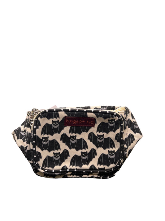 Bungalow360 Fanny Pack "Bats"