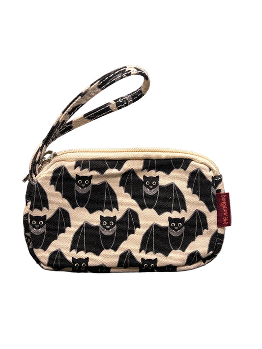 Bungalow360 Clutch "Bat"