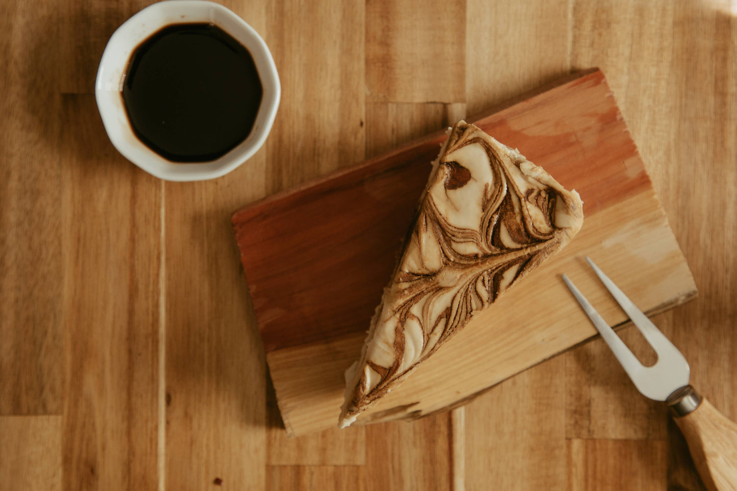 Darë Vegan Cheese - Balsamic Fig Plant-Based Cheese Wedge