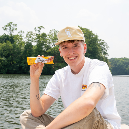 7th Heaven Chocolate - Vegan Oat Milk Chocolate Bar - Peanut Butter & Cornflakes