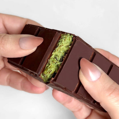 Rawmanticchocolate - DUBAI pistachio Kunafa Chocolate bar